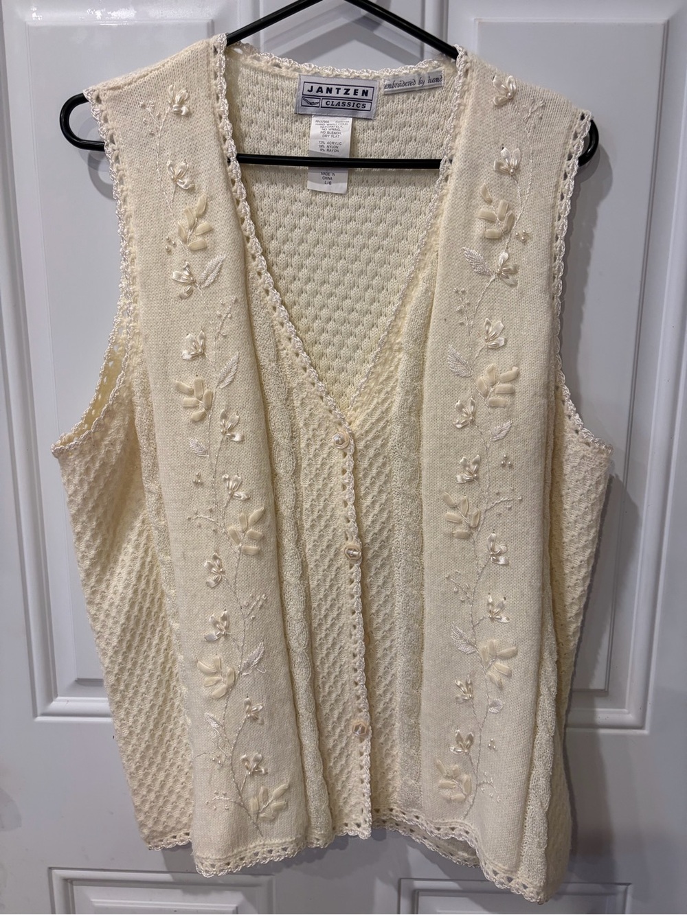 Jantzen Cream Knit Vest with Silver Trim